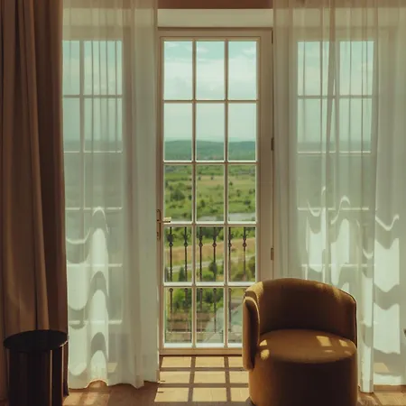 Zinar Castle Krasków